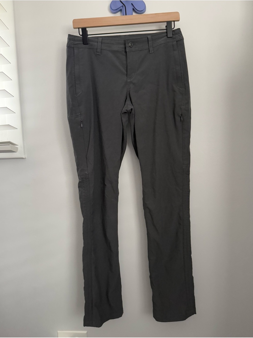 Kuhl 4 Regular Charcoal Grey Skinny Pants Outdoor Hike Gorp Trail